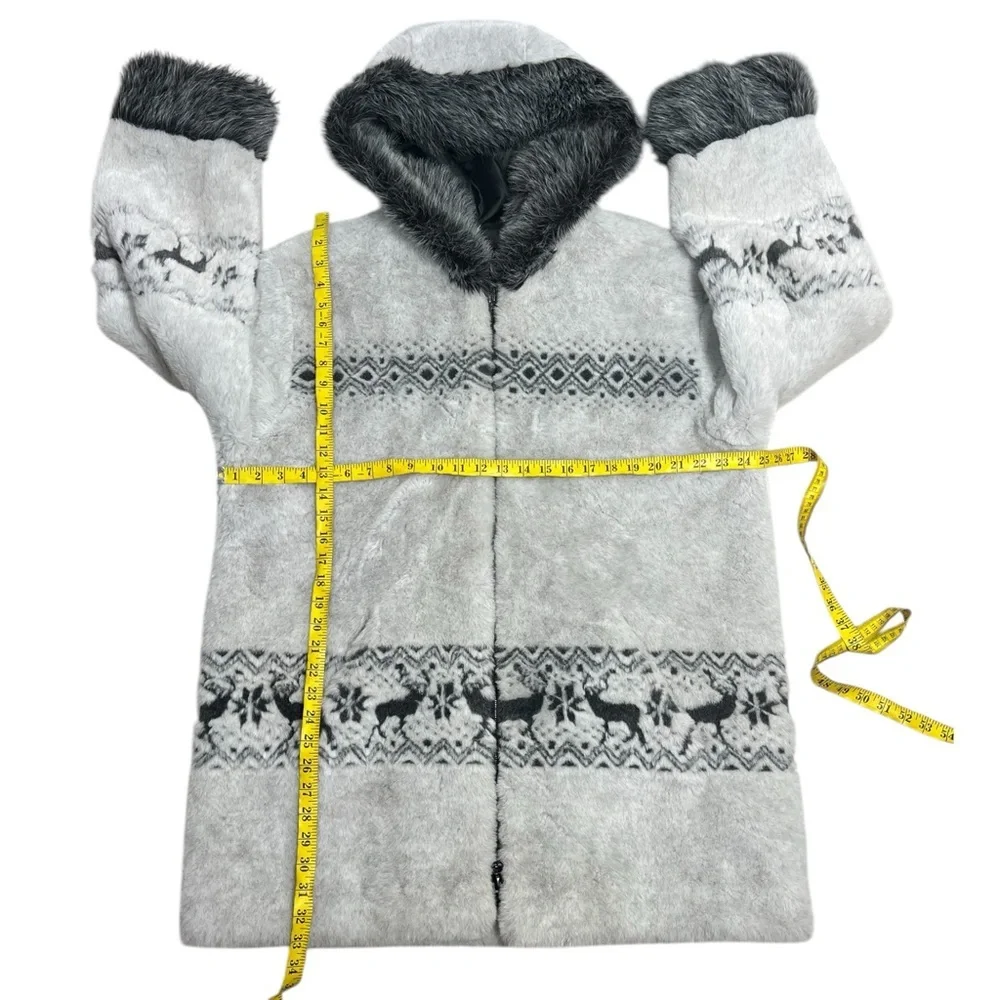 Nordic Lights gray heavyweight faux fur hooded coat deer snowflake motif size L - Picture 4 of 7